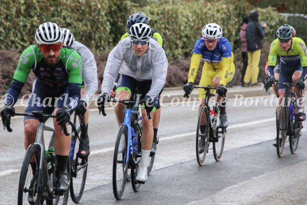 Team Atria Montluçon Cyclisme sous la pluie