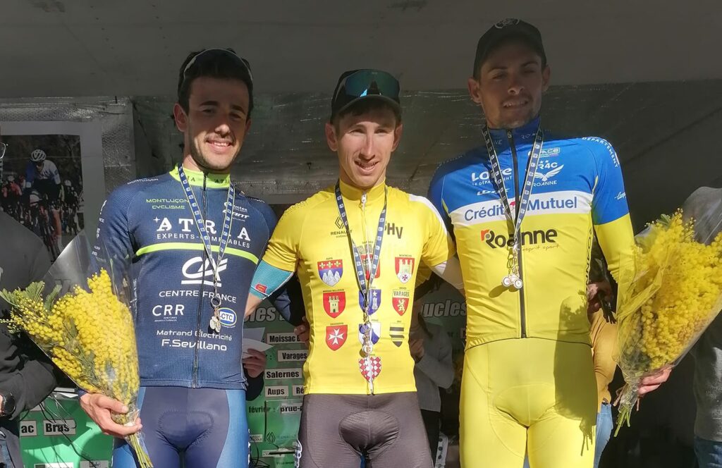 Podium de la 5 eme étape des boucle du haut var
